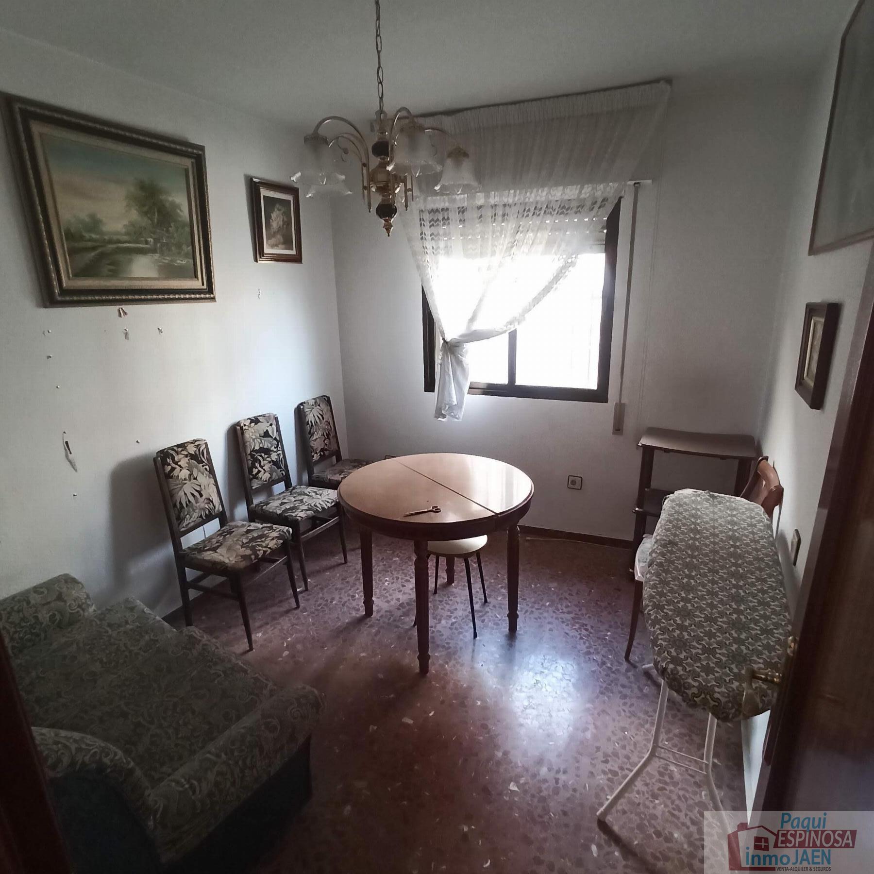 Venta de piso en Torredonjimeno
