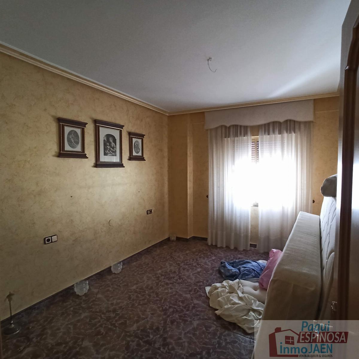 For sale of flat in Torredonjimeno