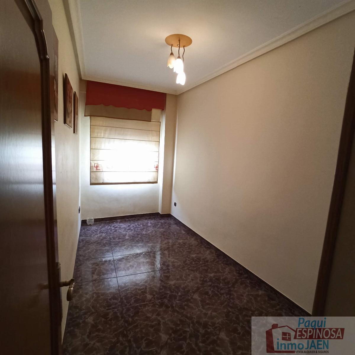 For sale of flat in Torredonjimeno