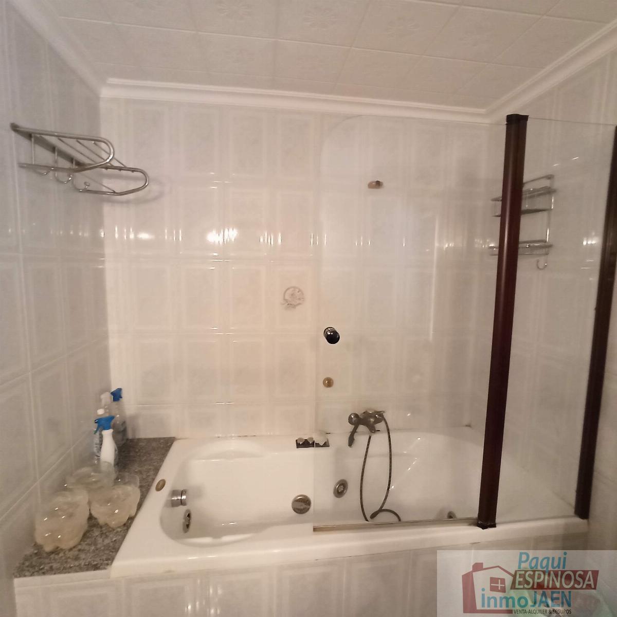 For sale of flat in Torredonjimeno