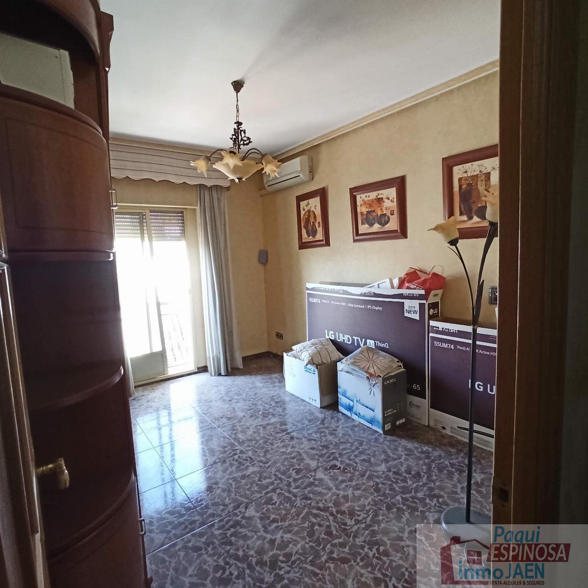 For sale of flat in Torredonjimeno