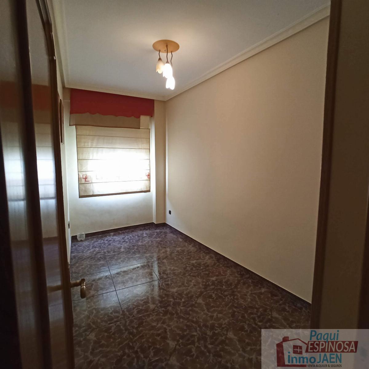 For sale of flat in Torredonjimeno