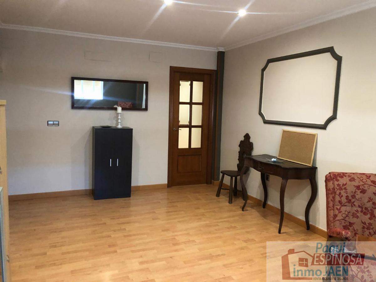Venta de piso en Torredonjimeno