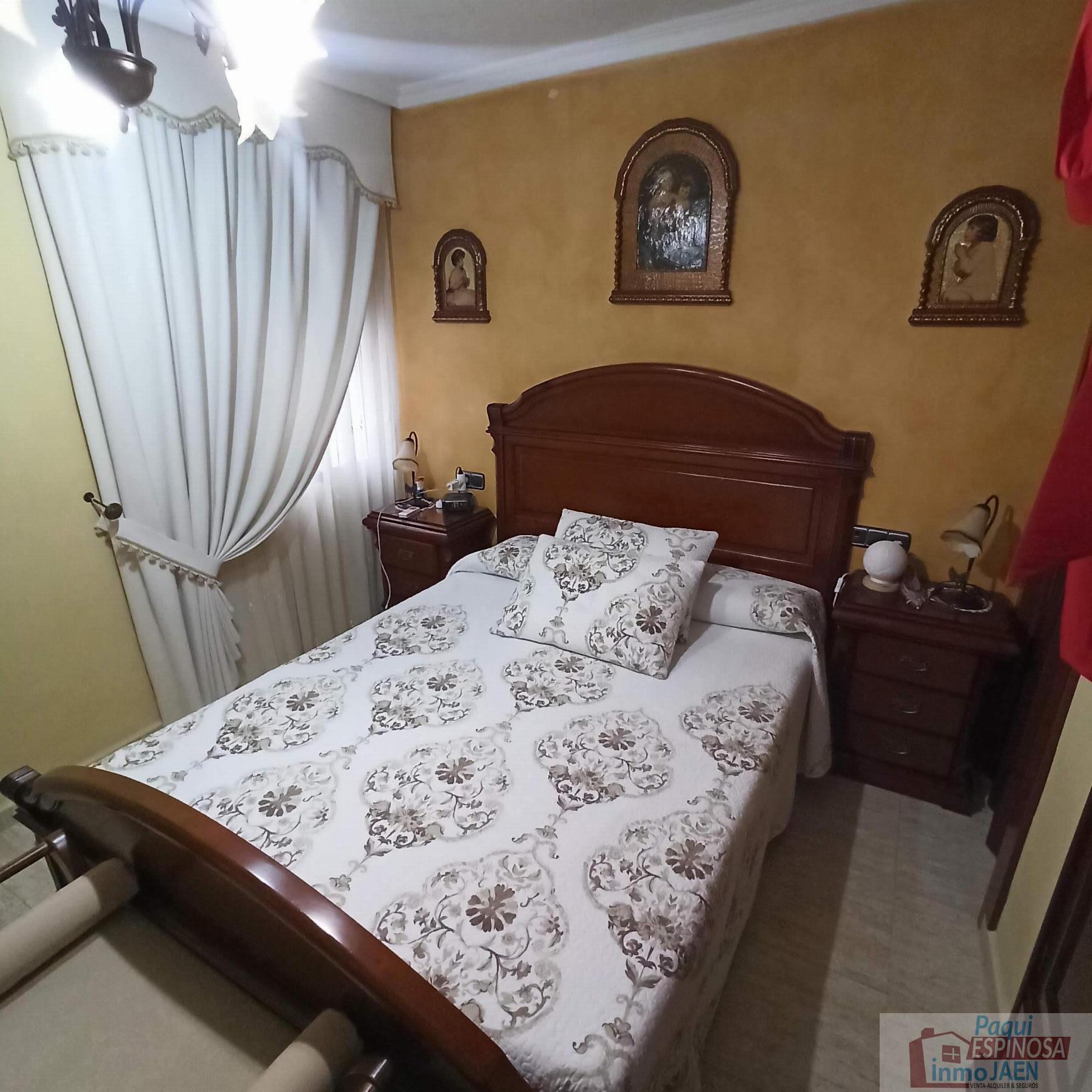 For sale of flat in Torredonjimeno