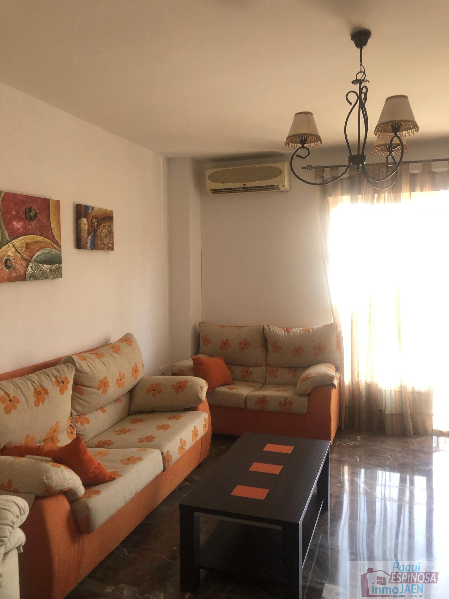 For sale of flat in Torredonjimeno