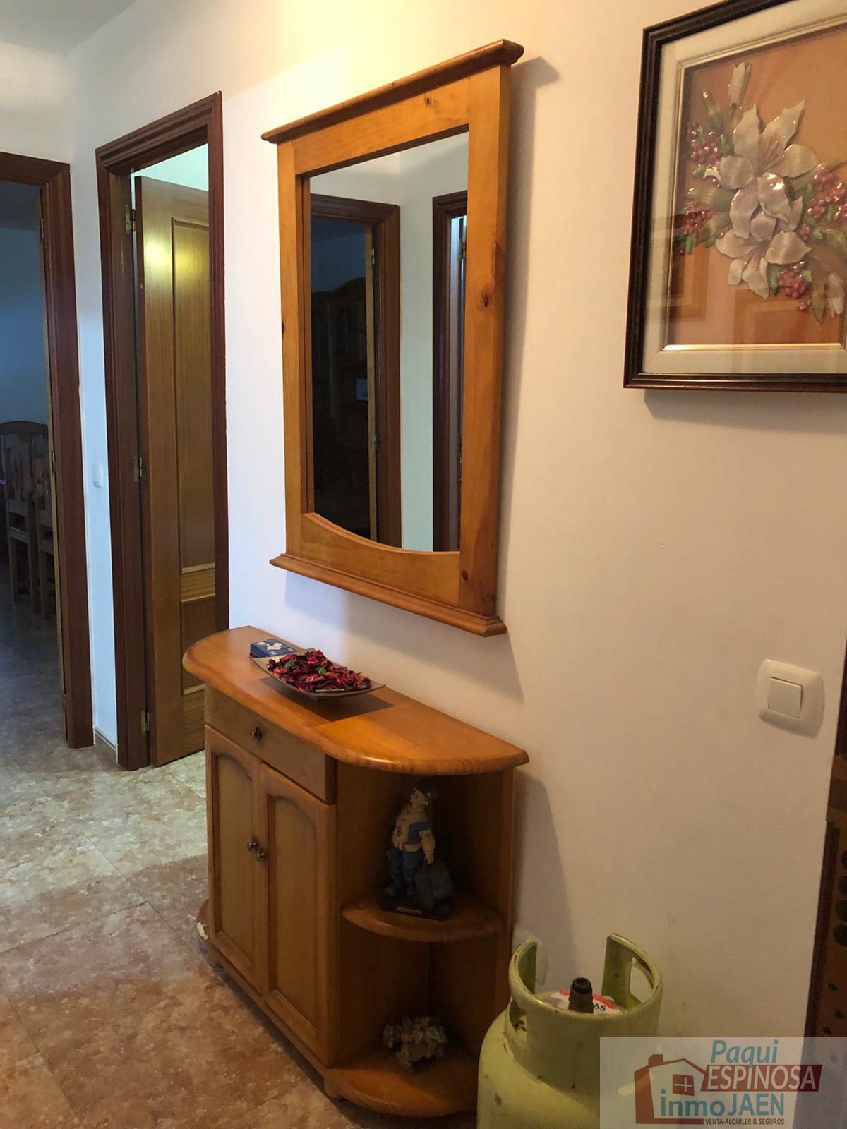 For sale of flat in Martos