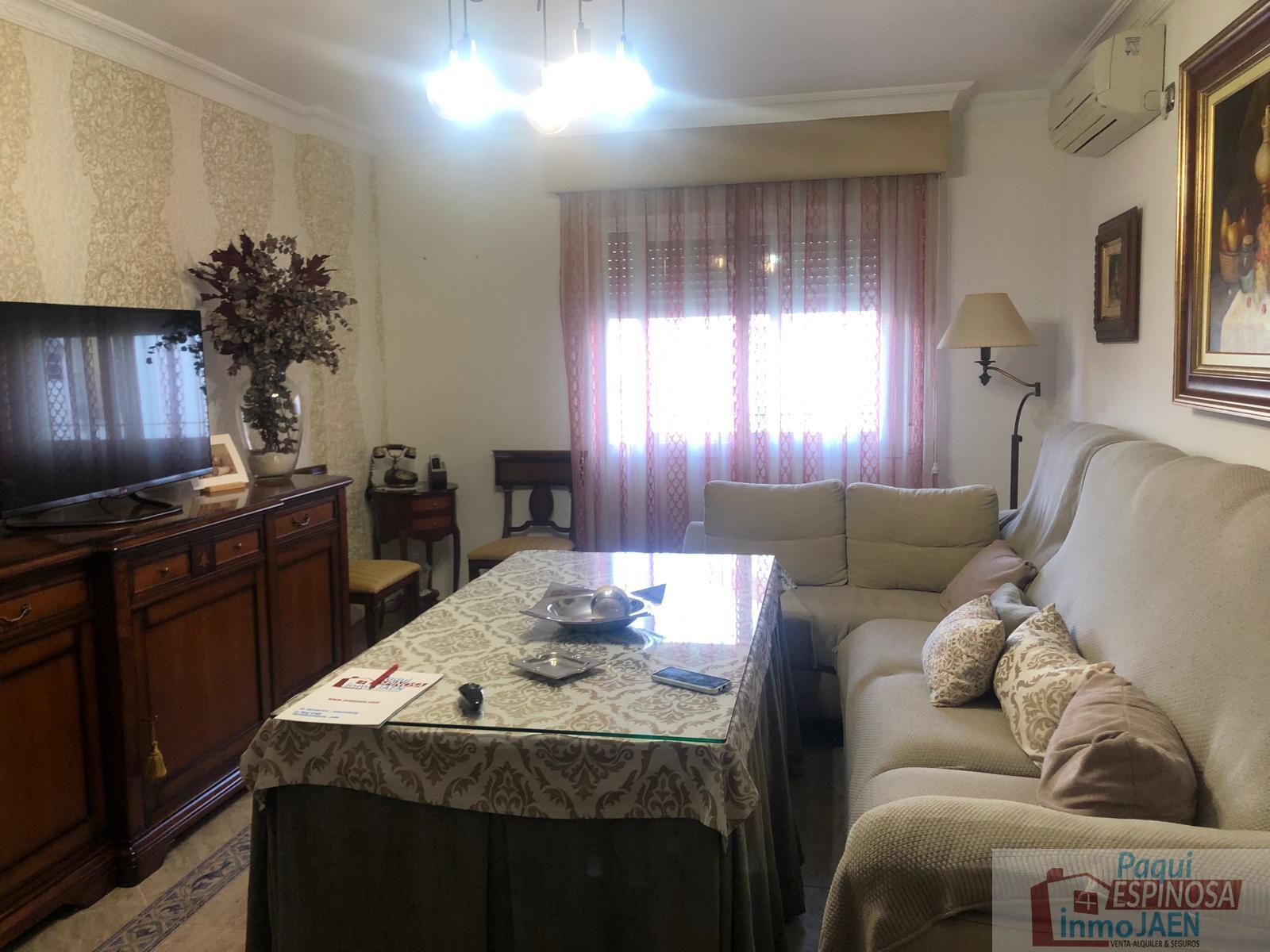 For sale of flat in Torredonjimeno