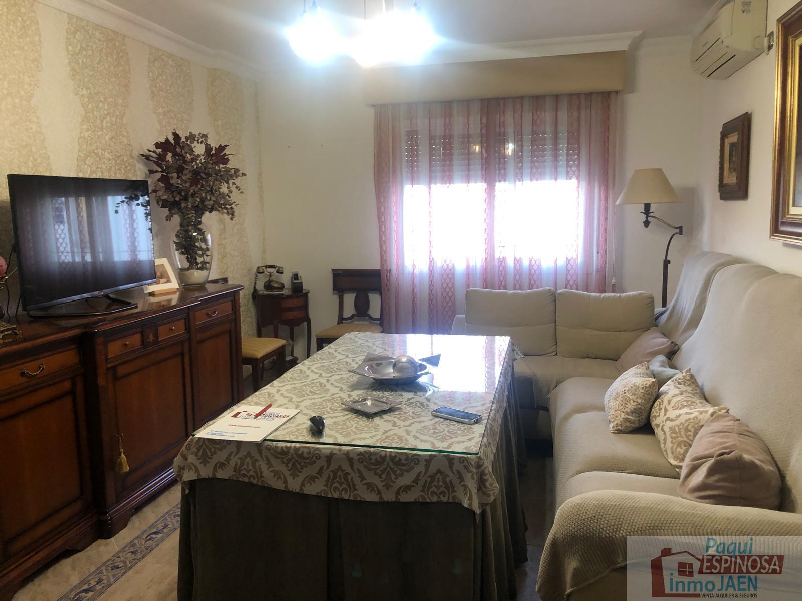 For sale of flat in Torredonjimeno