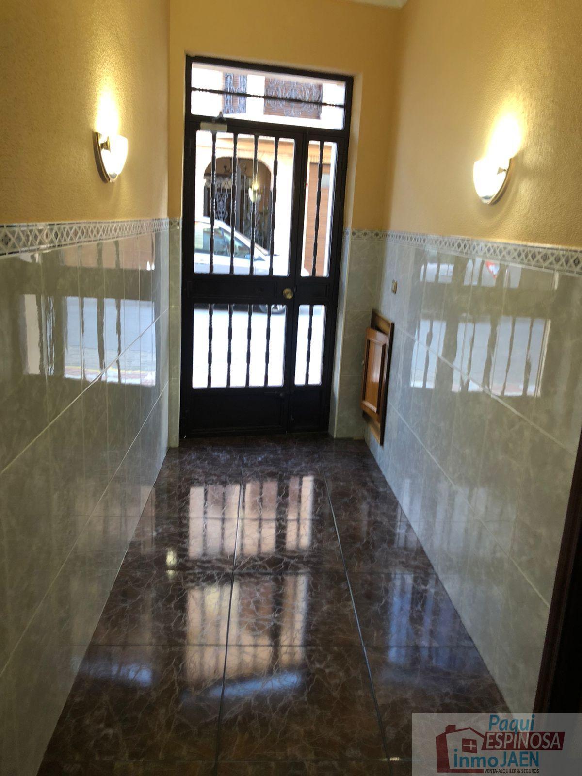 For sale of flat in Torredonjimeno