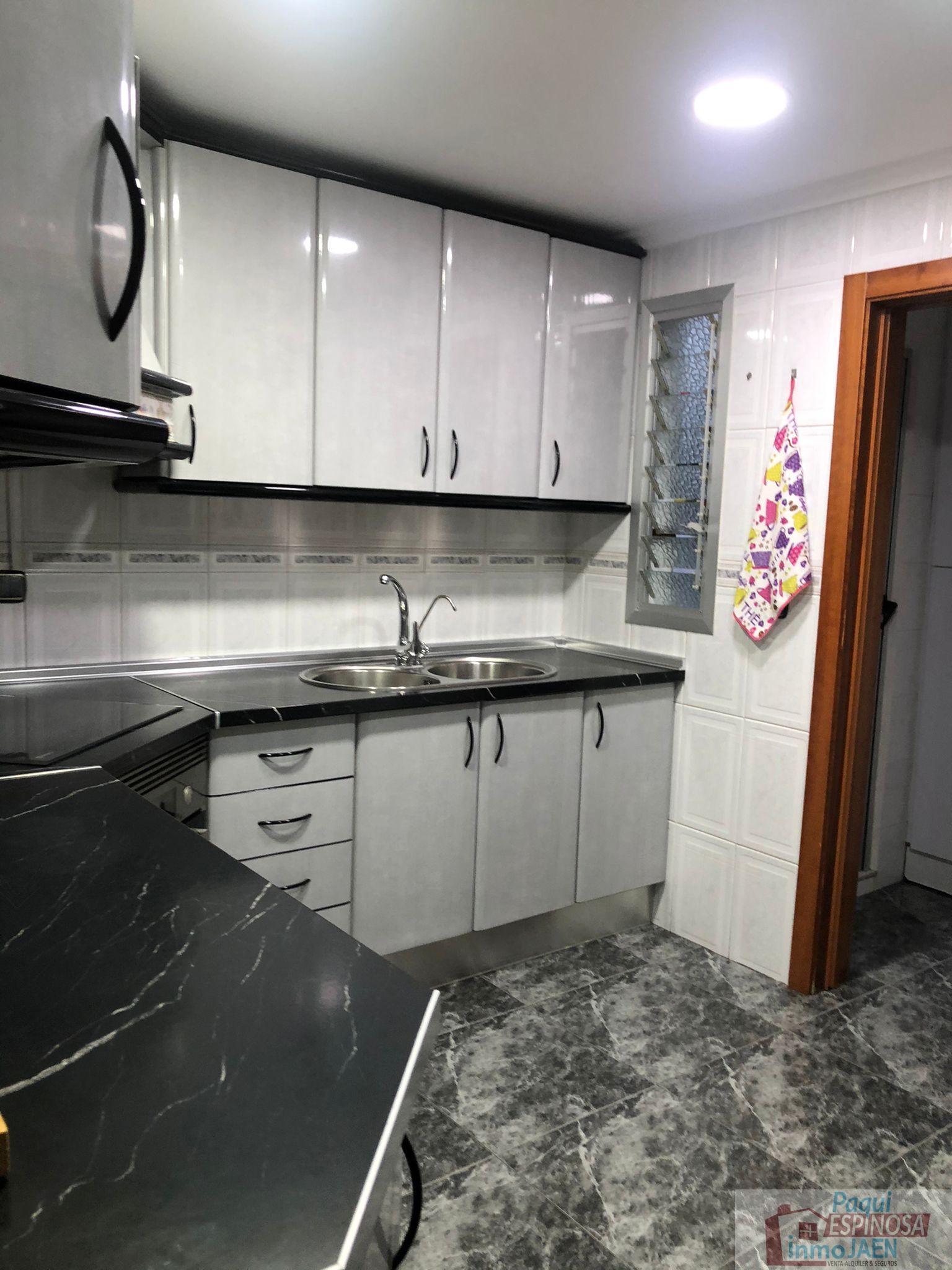 For sale of flat in Torredonjimeno