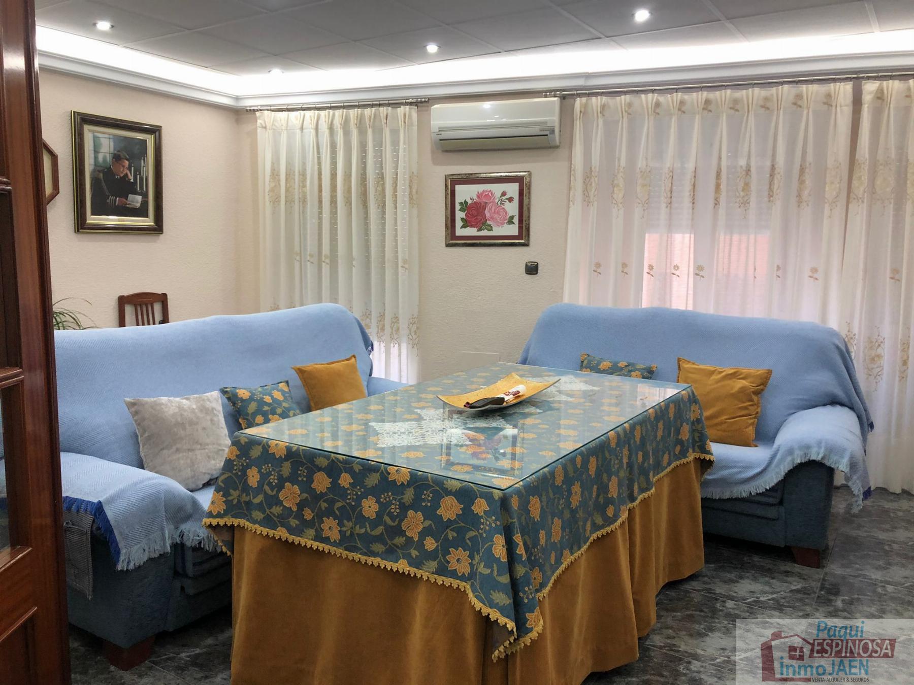 For sale of flat in Torredonjimeno