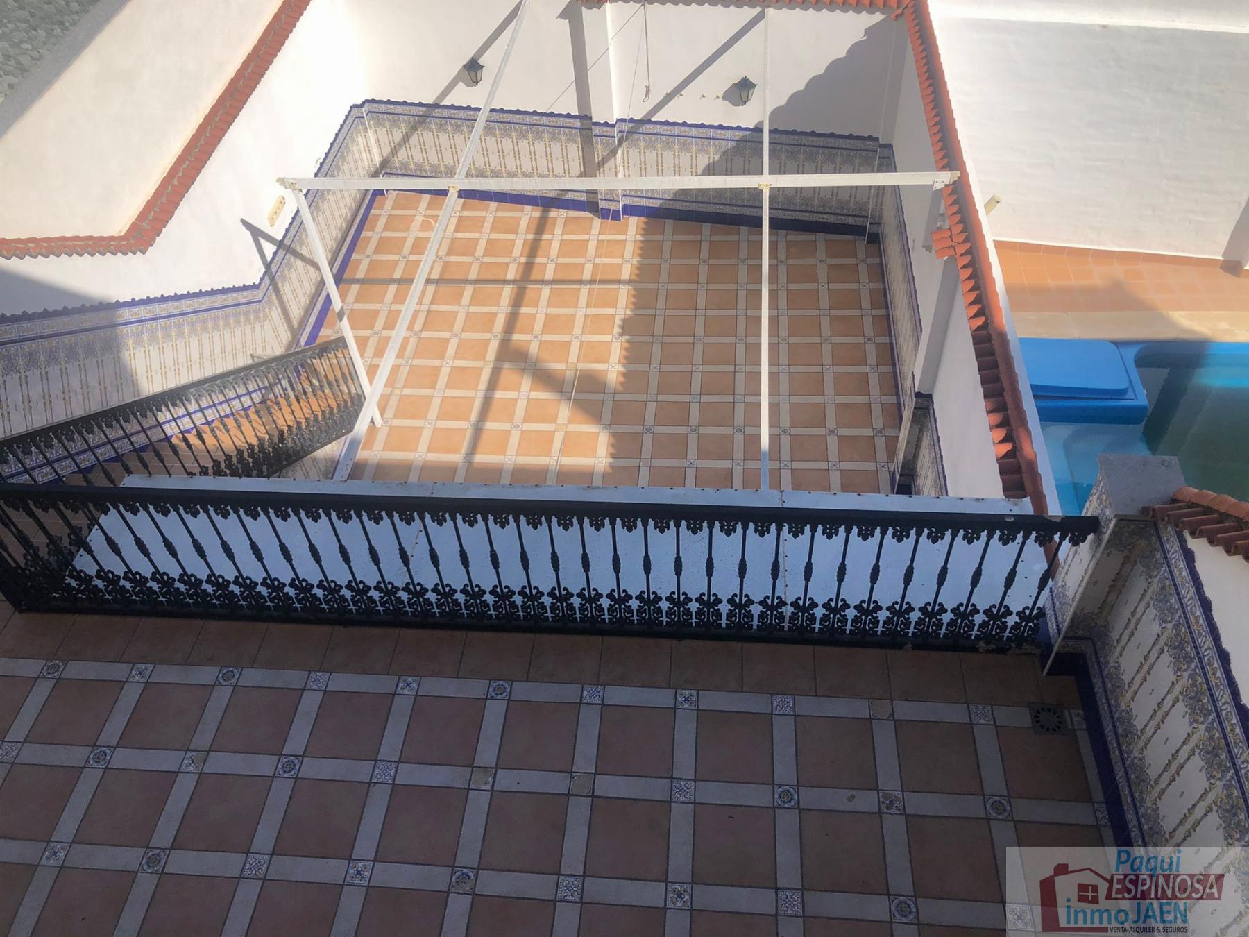 Venta de chalet en Torredonjimeno