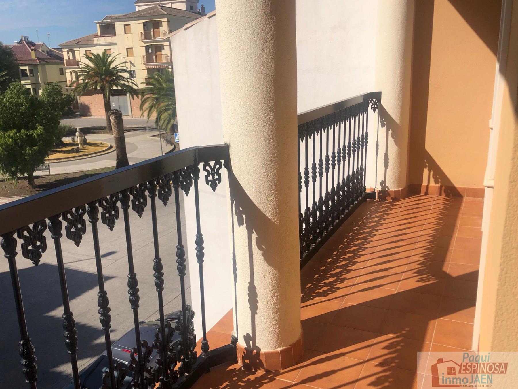 Venta de chalet en Torredonjimeno