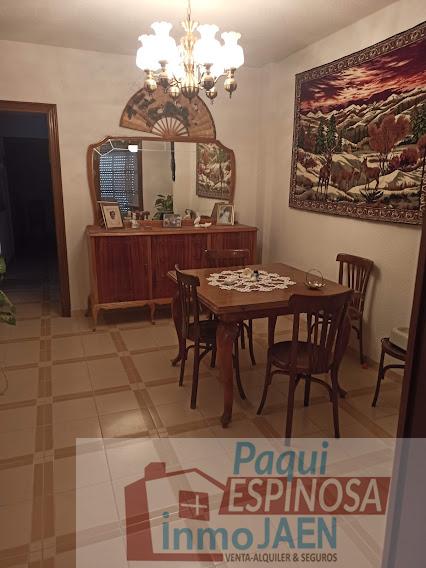 For sale of duplex in Torredonjimeno