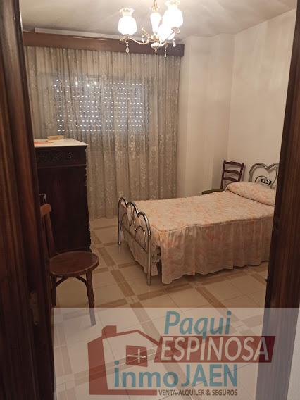 For sale of duplex in Torredonjimeno