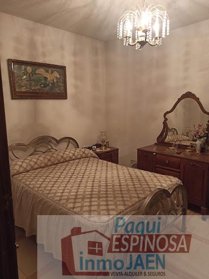For sale of duplex in Torredonjimeno