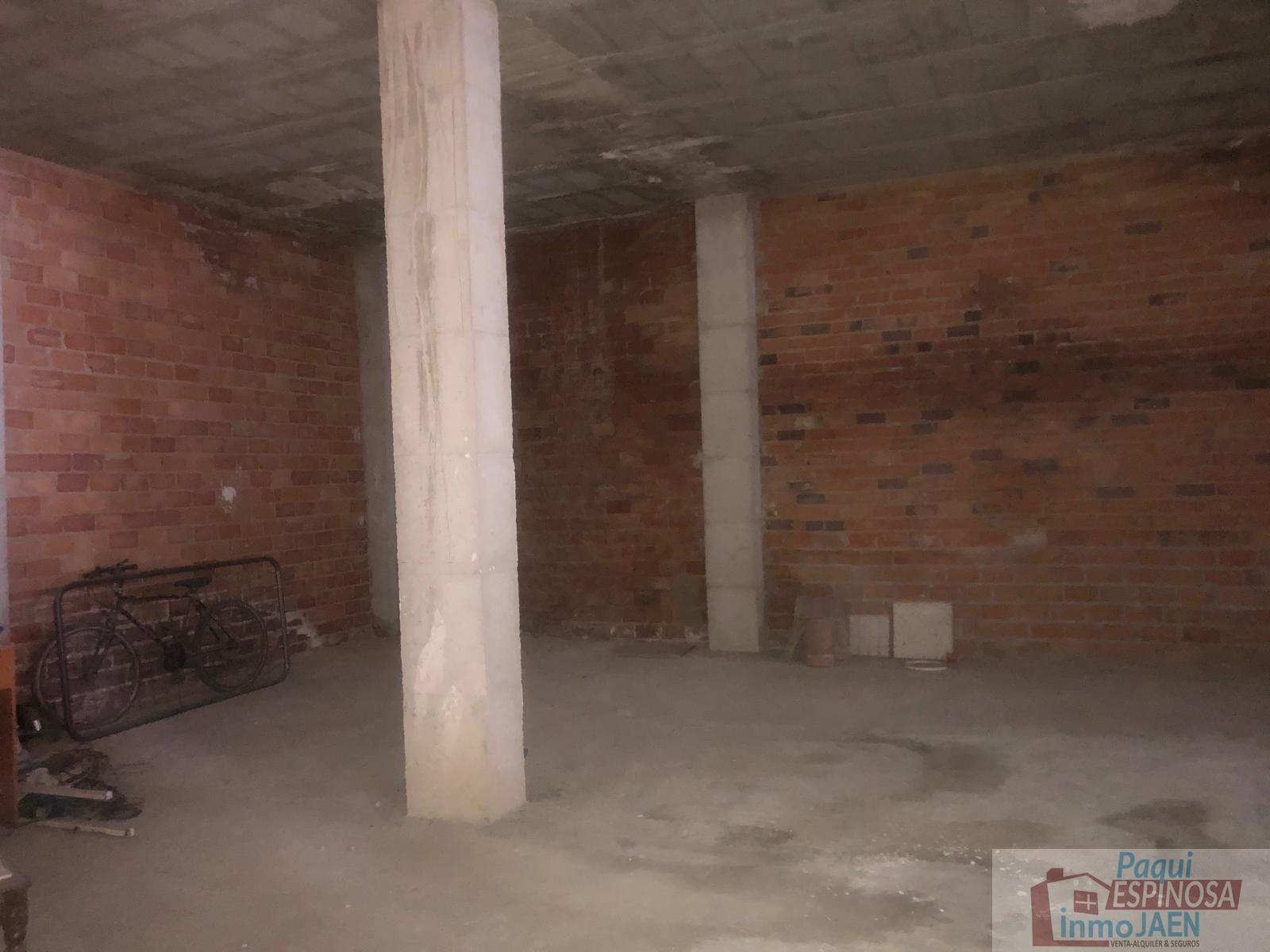 Venta de local comercial en Torredonjimeno