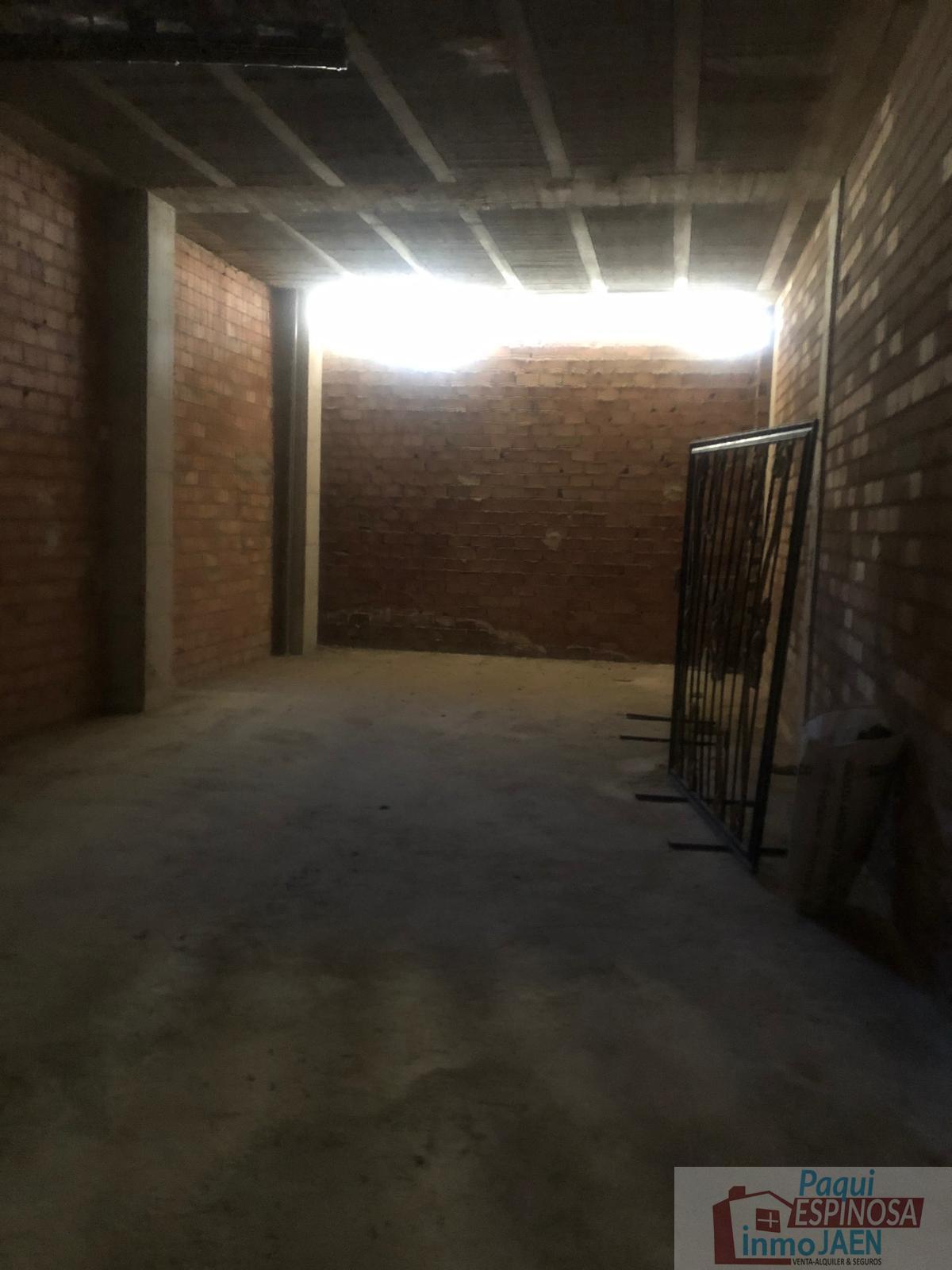 Venta de local comercial en Torredonjimeno