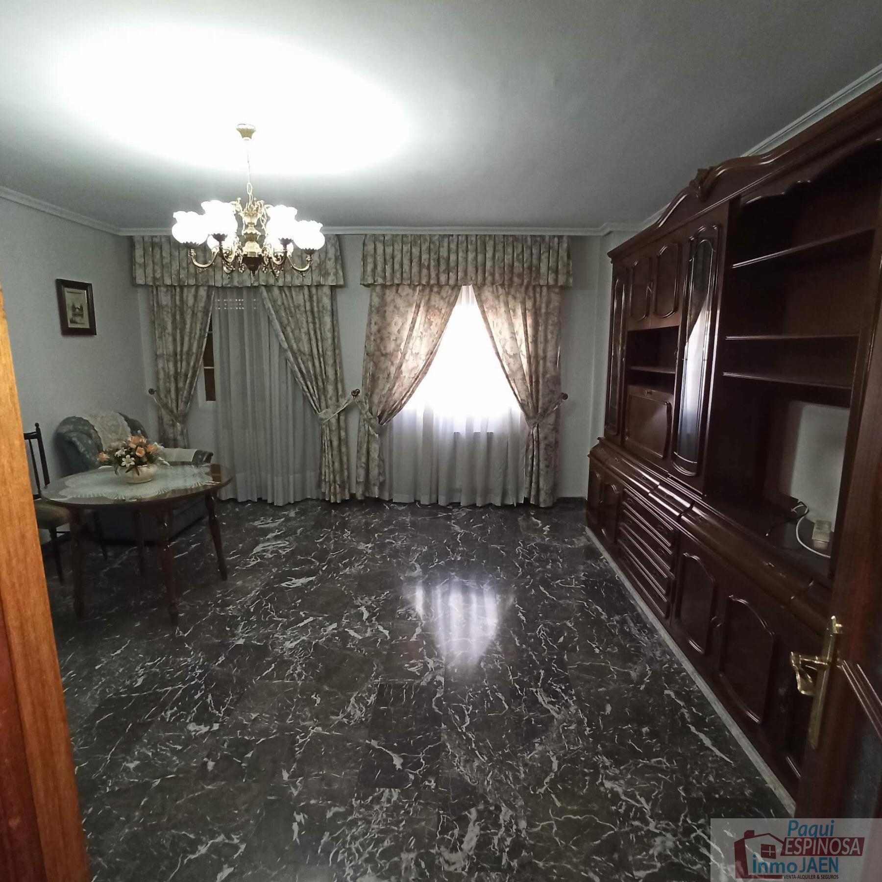 For sale of flat in Torredonjimeno