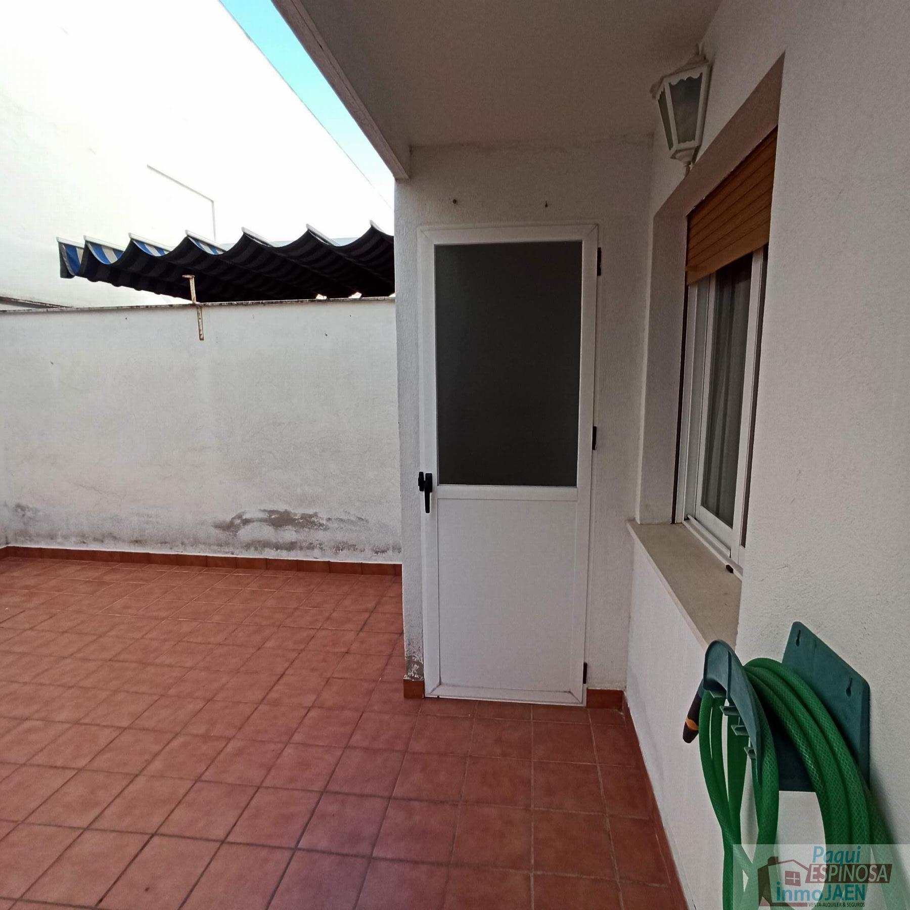 For sale of flat in Torredonjimeno