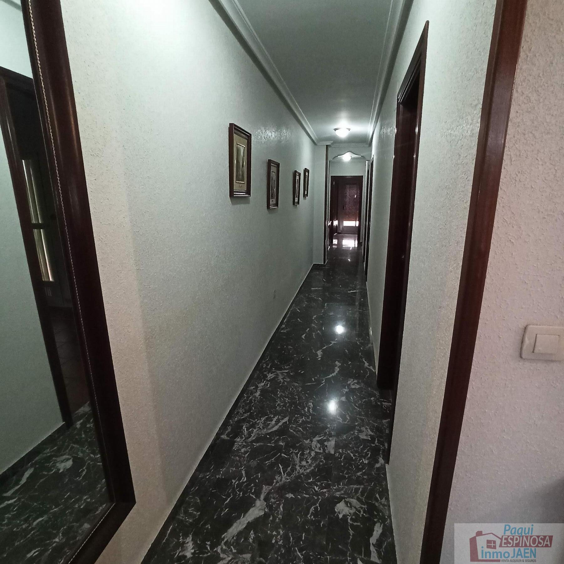 For sale of flat in Torredonjimeno