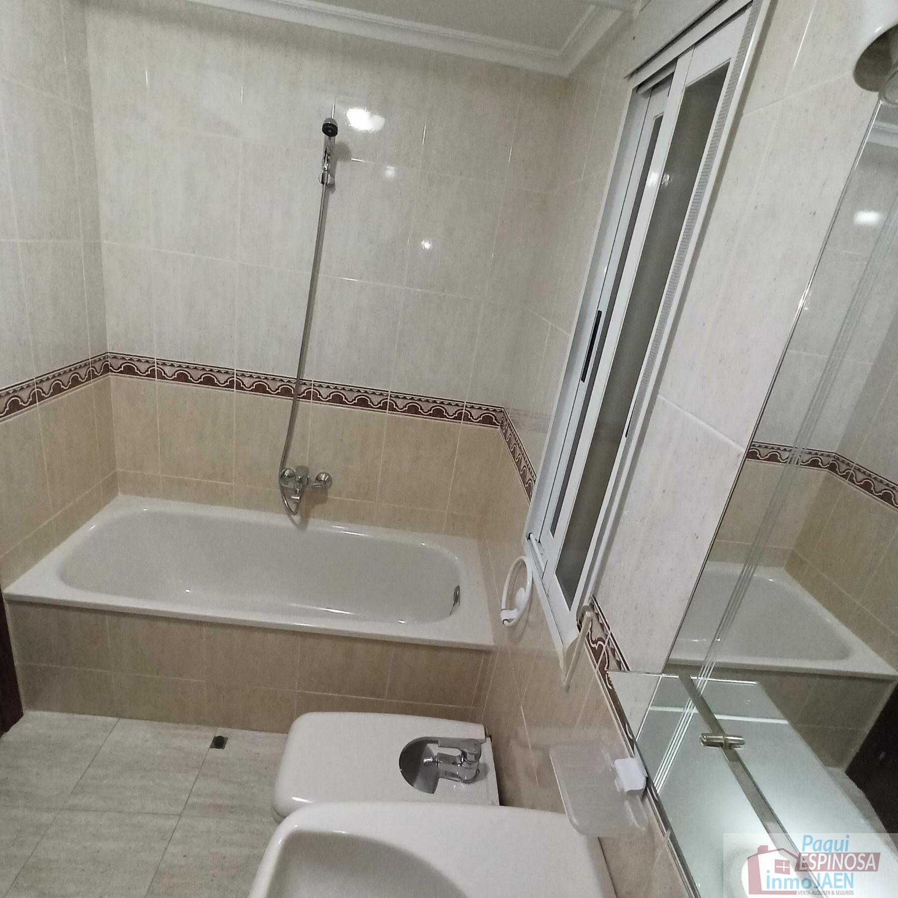 For sale of flat in Torredonjimeno