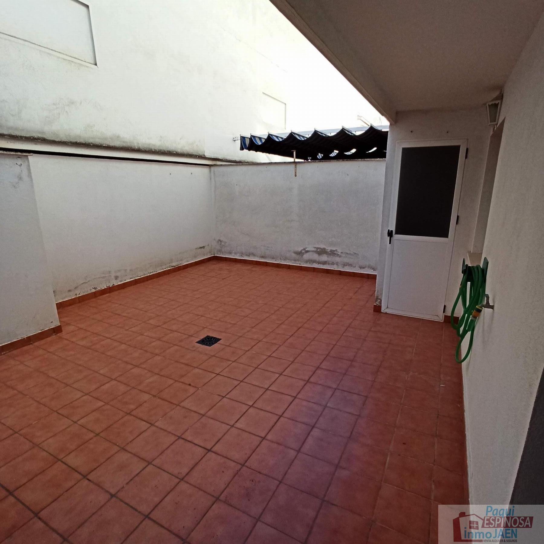 For sale of flat in Torredonjimeno