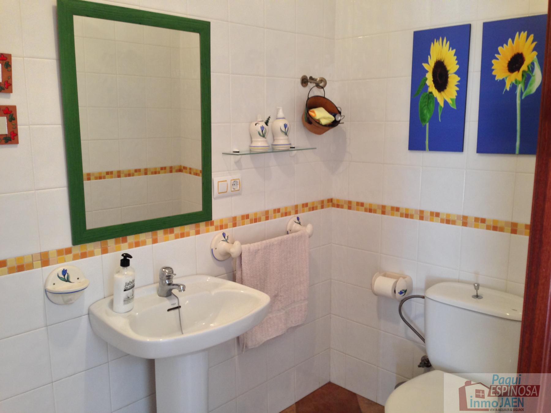 For sale of commercial in Torredonjimeno