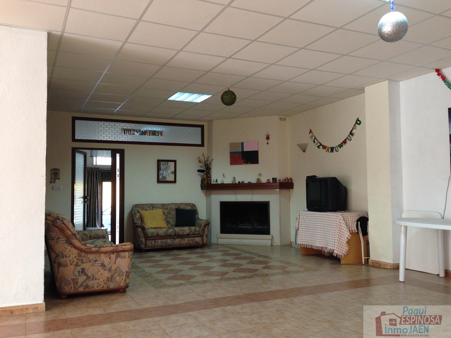 For sale of commercial in Torredonjimeno
