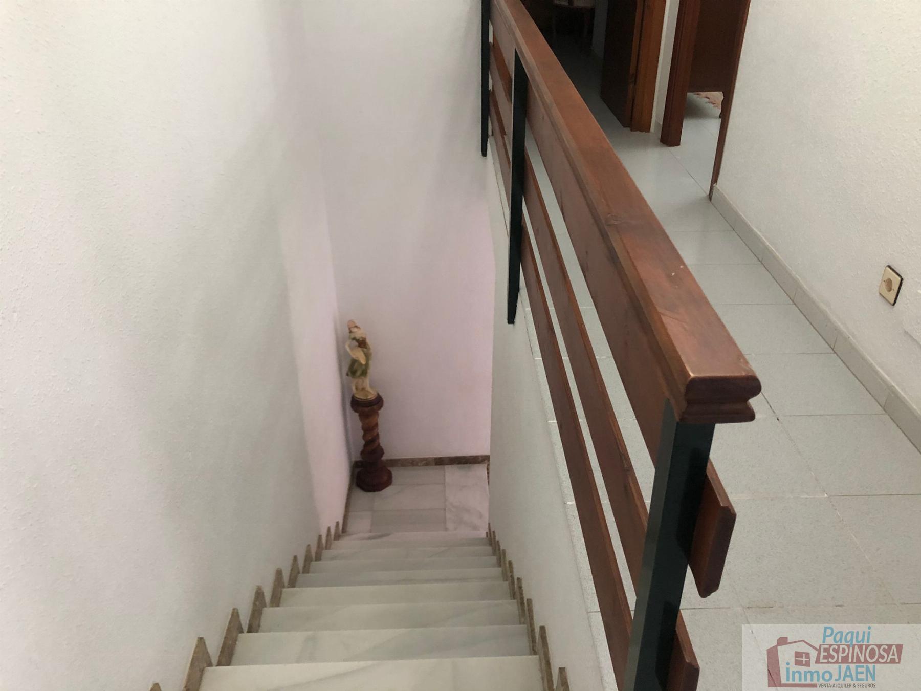 For sale of house in Villardompardo