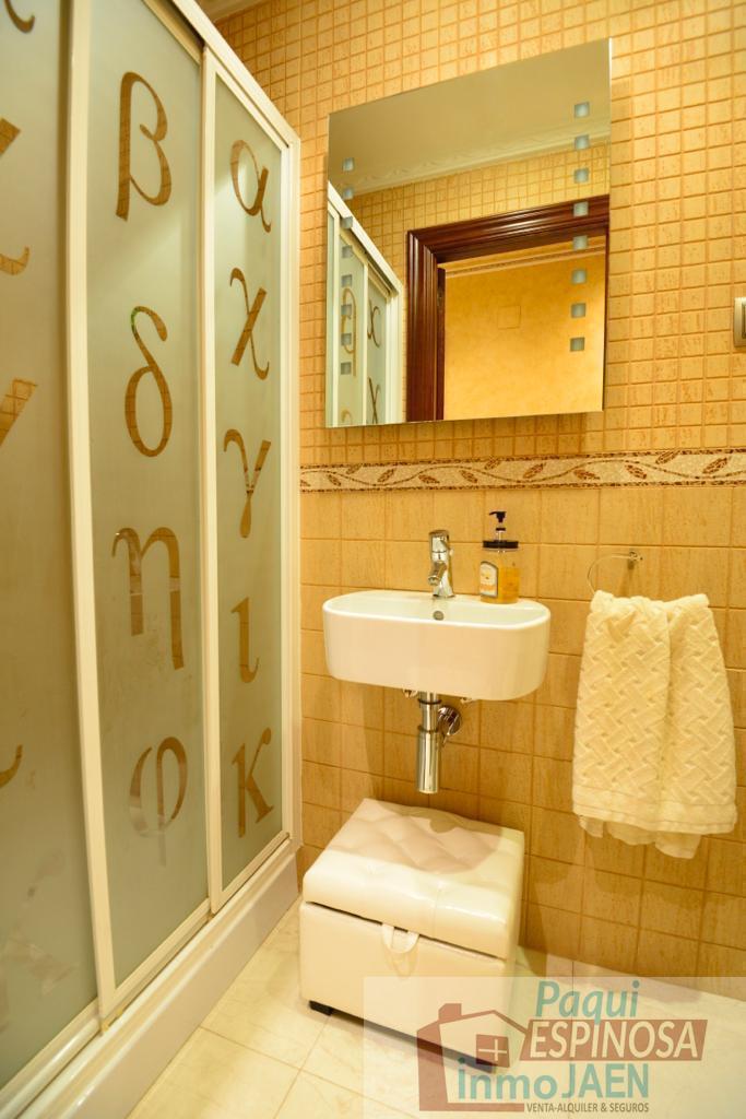 Venta de piso en Torredonjimeno