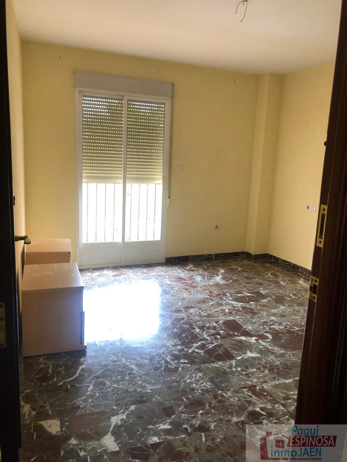 For sale of flat in Torredonjimeno