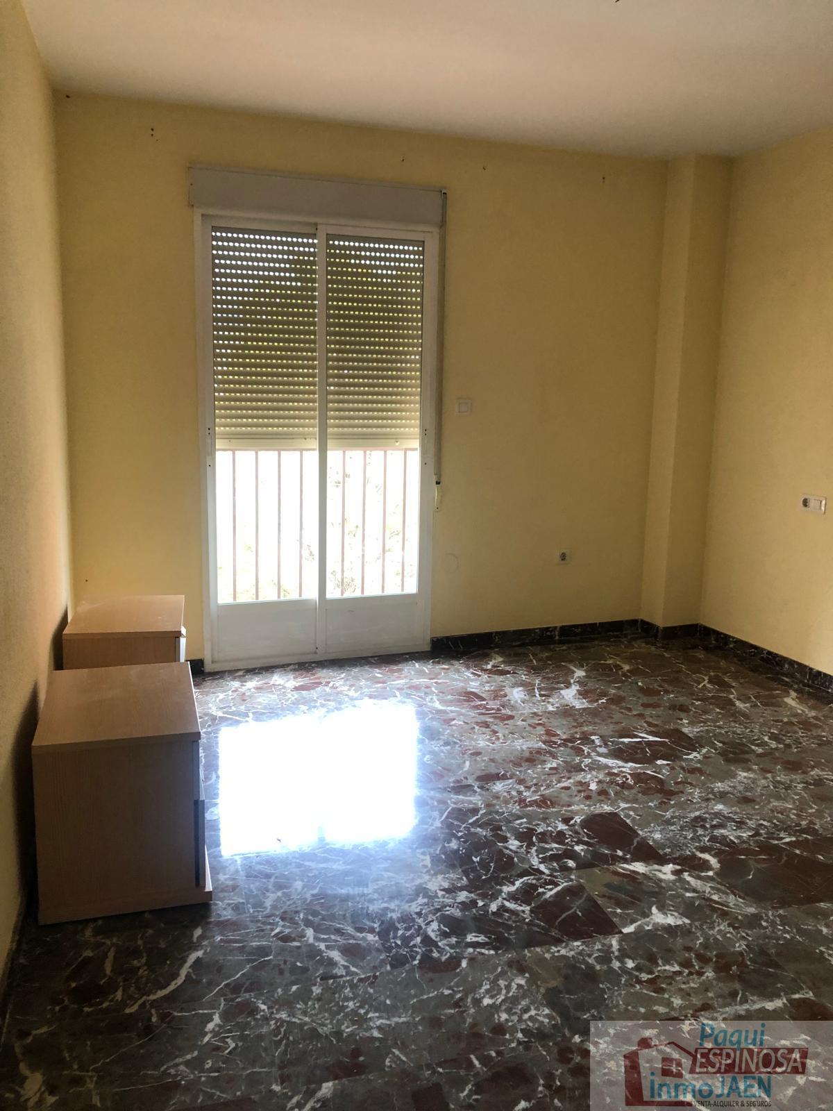 For sale of flat in Torredonjimeno