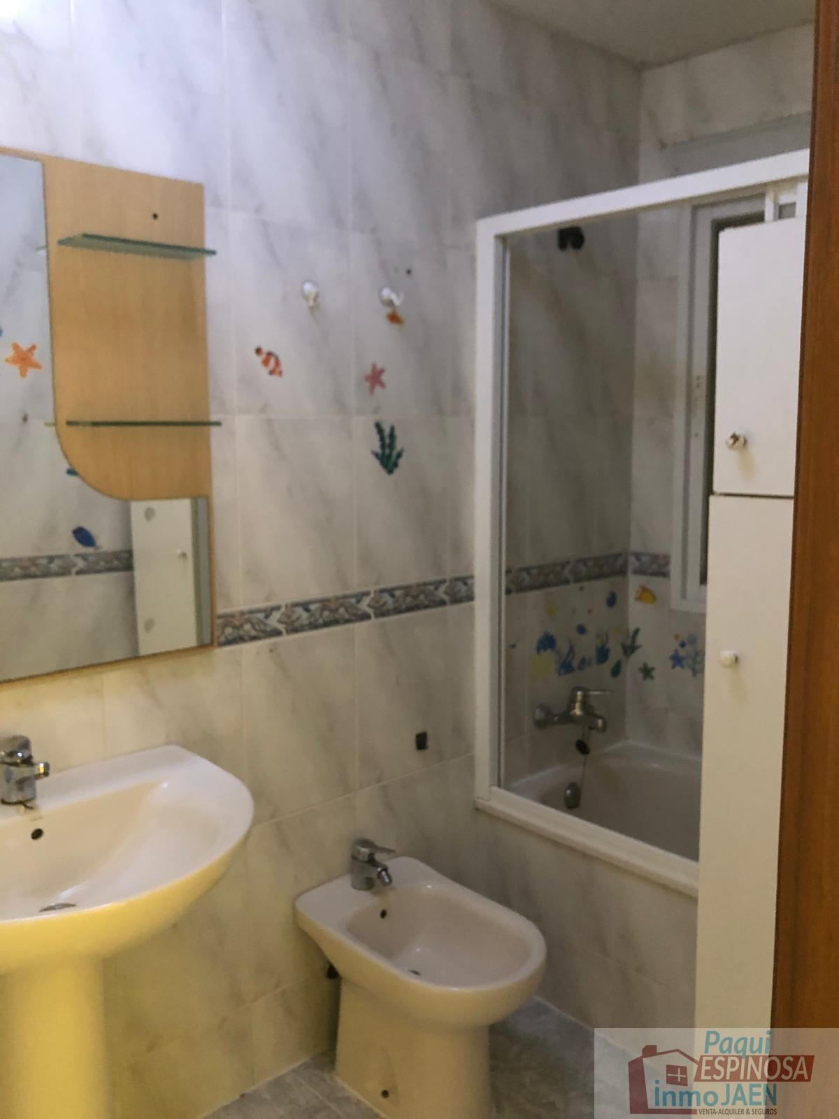 For sale of flat in Torredonjimeno