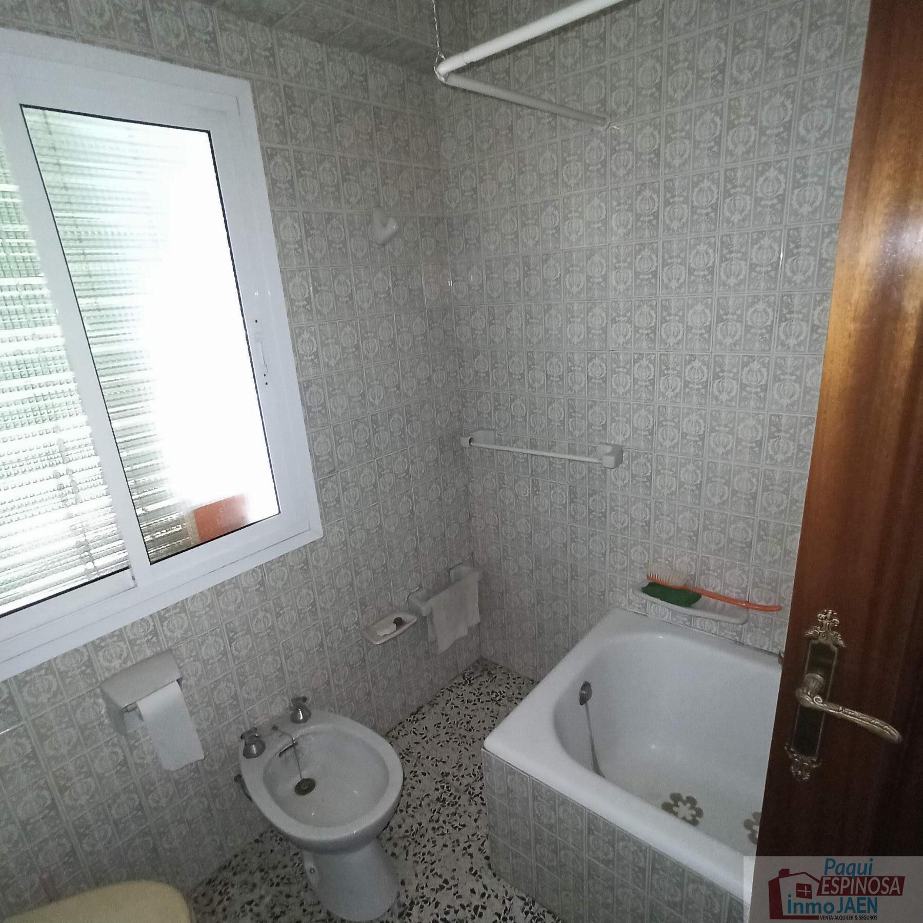 Venta de piso en Torredonjimeno