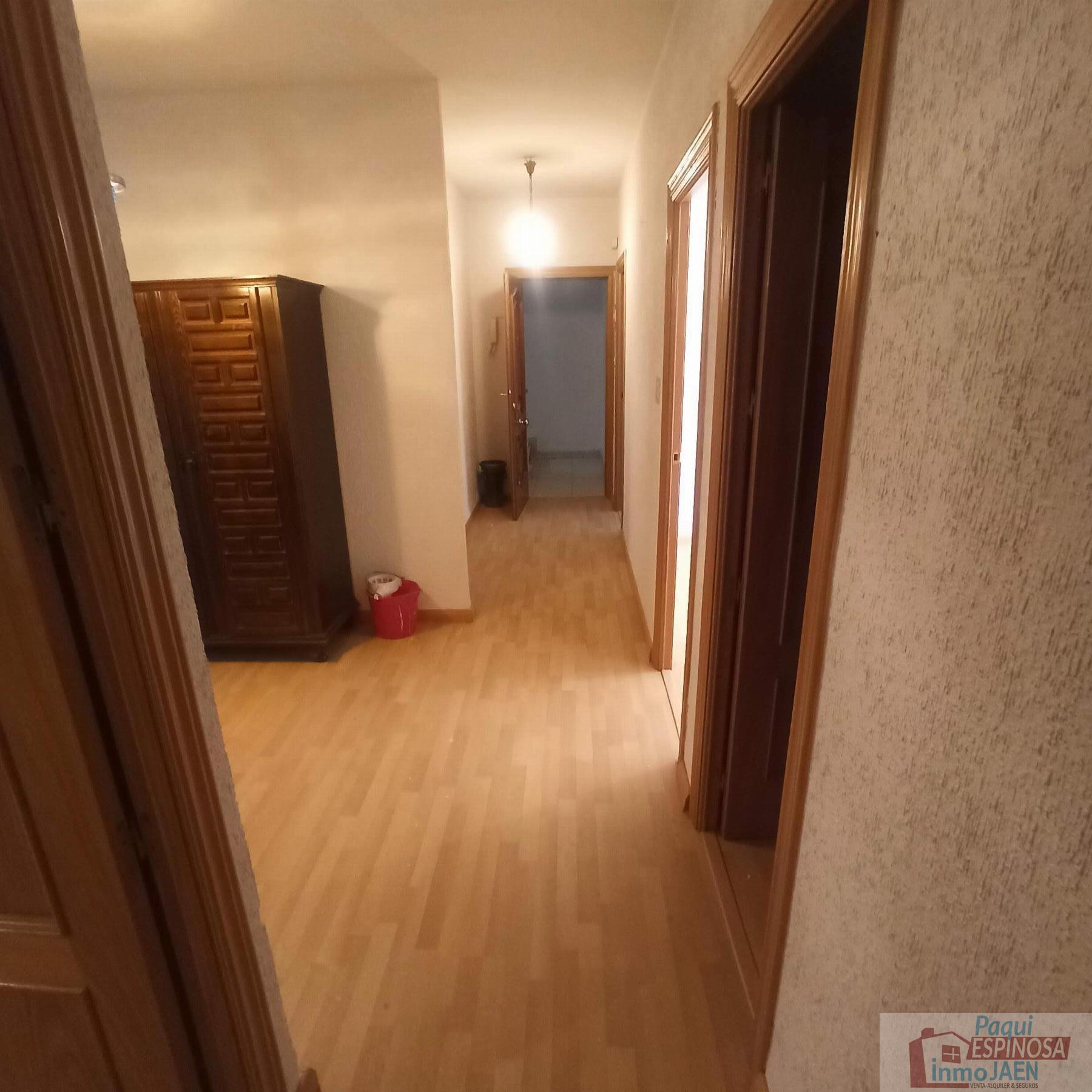 Venta de piso en Torredonjimeno