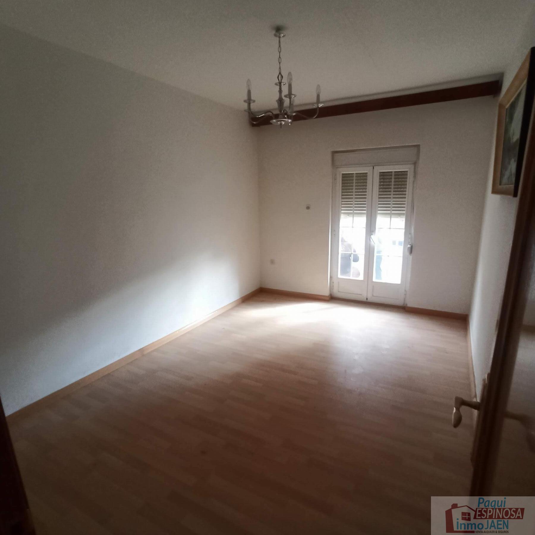 Venta de piso en Torredonjimeno