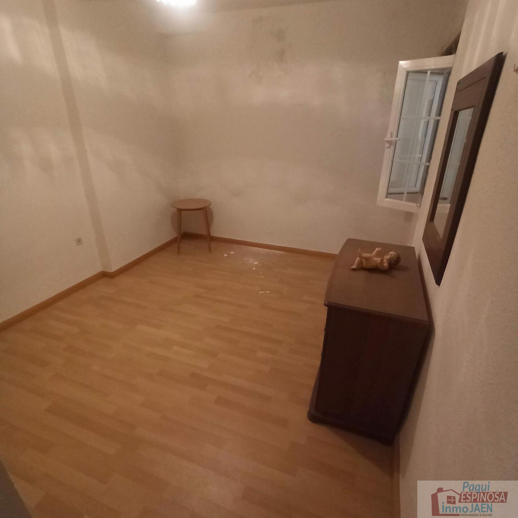 Venta de piso en Torredonjimeno
