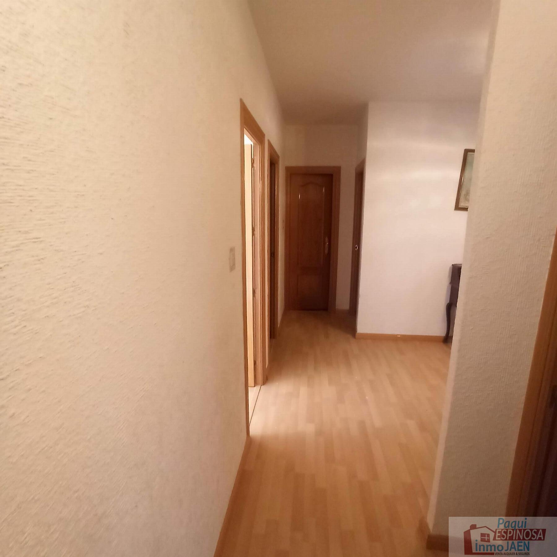 Venta de piso en Torredonjimeno