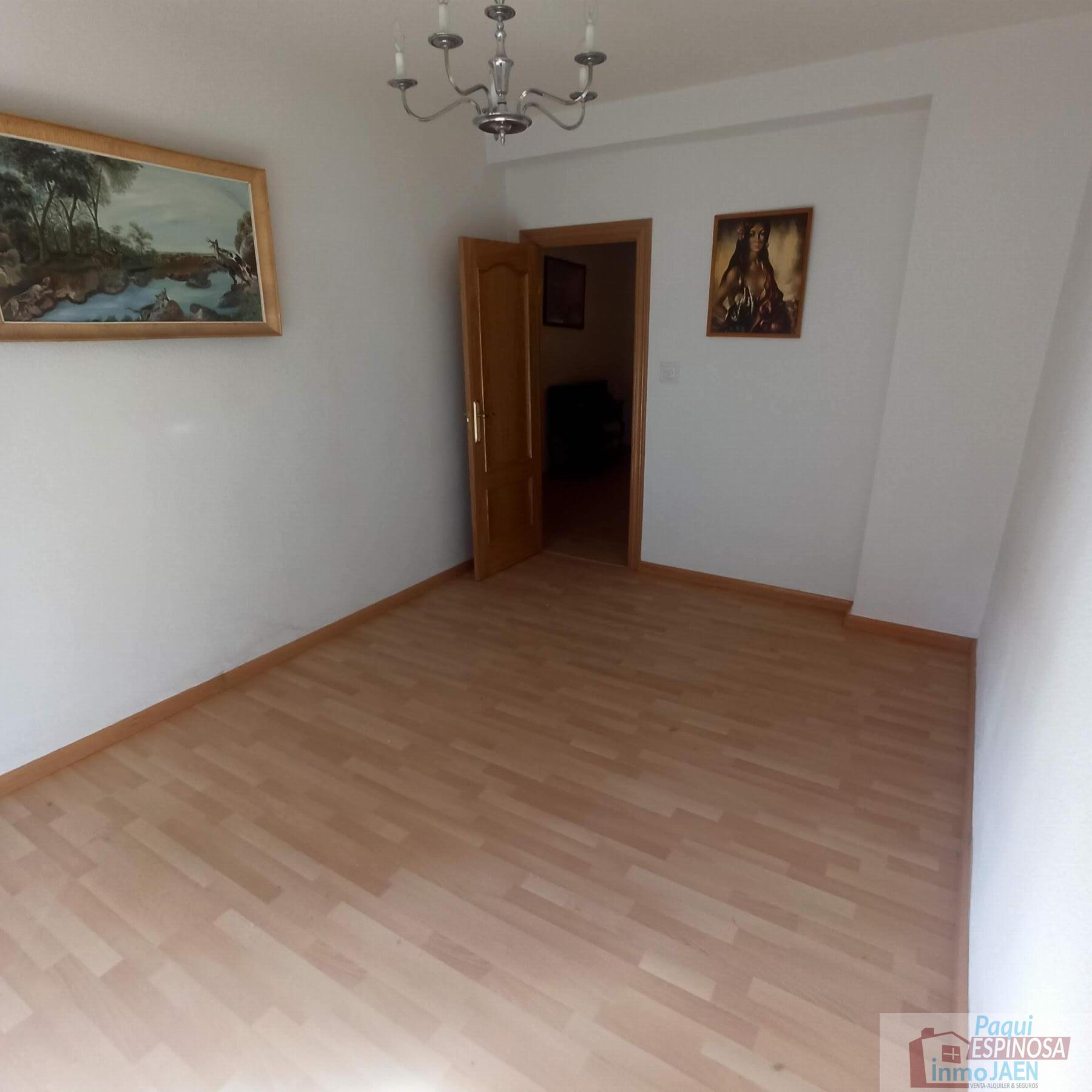 Venta de piso en Torredonjimeno