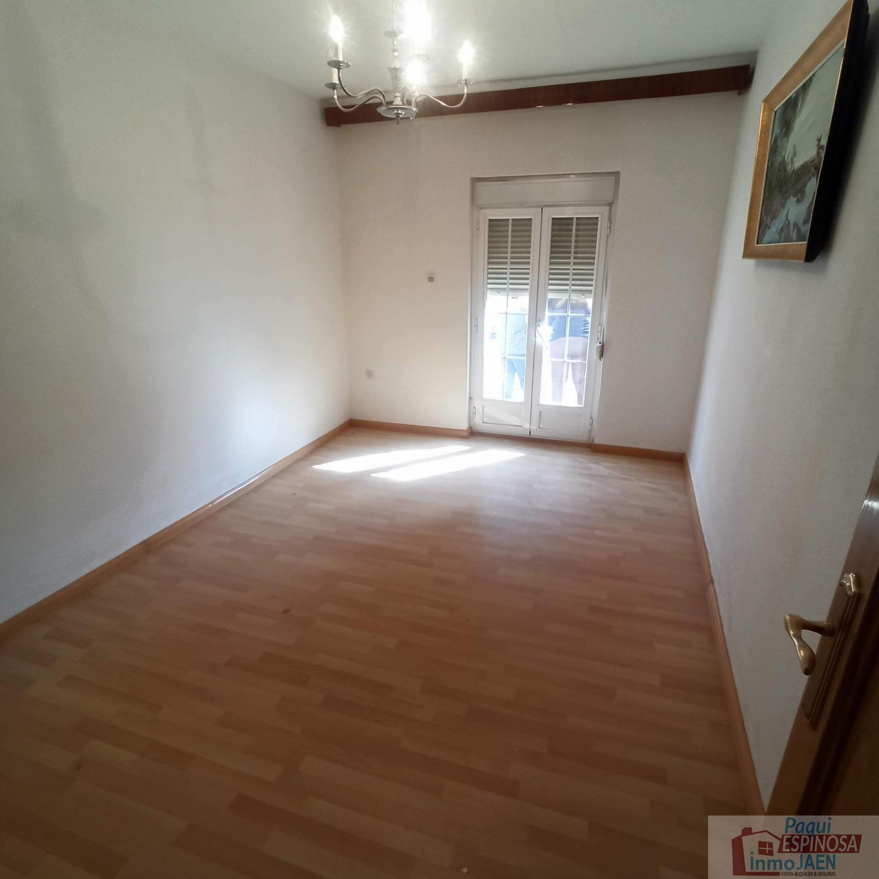 Venta de piso en Torredonjimeno