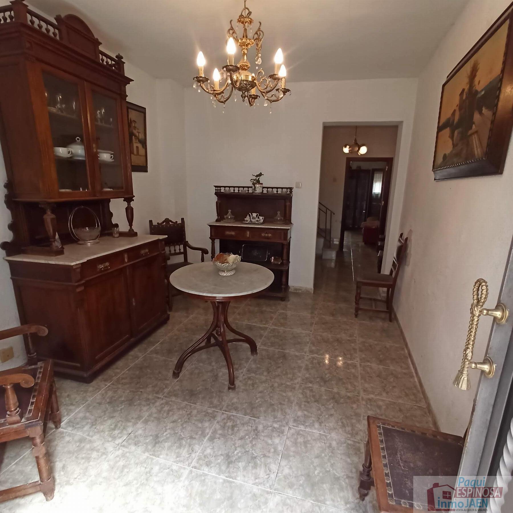 Venta de casa en Torredonjimeno