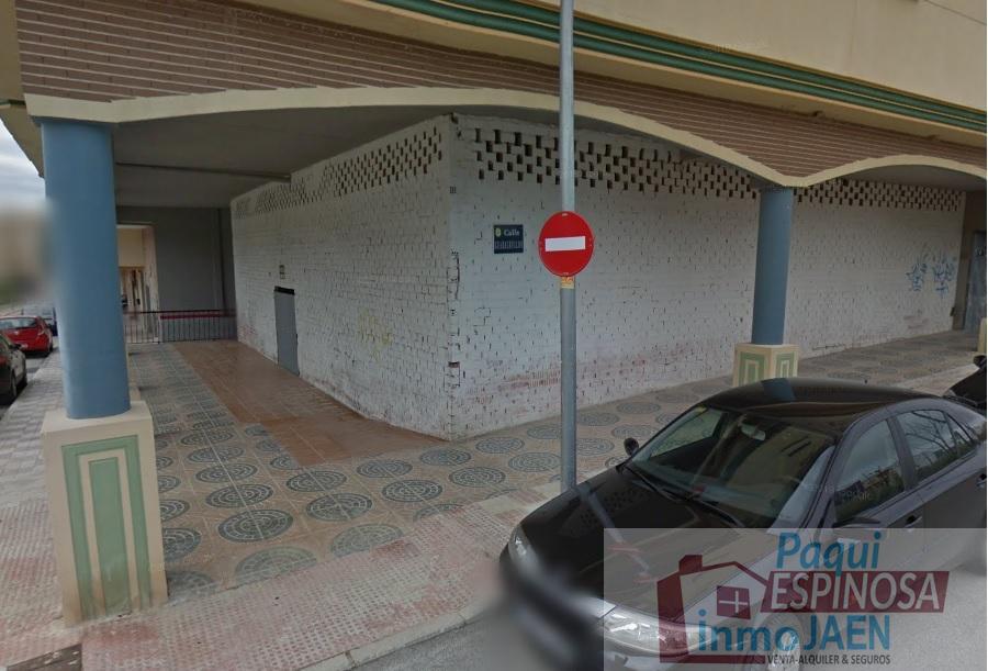 For sale of commercial in Torredonjimeno