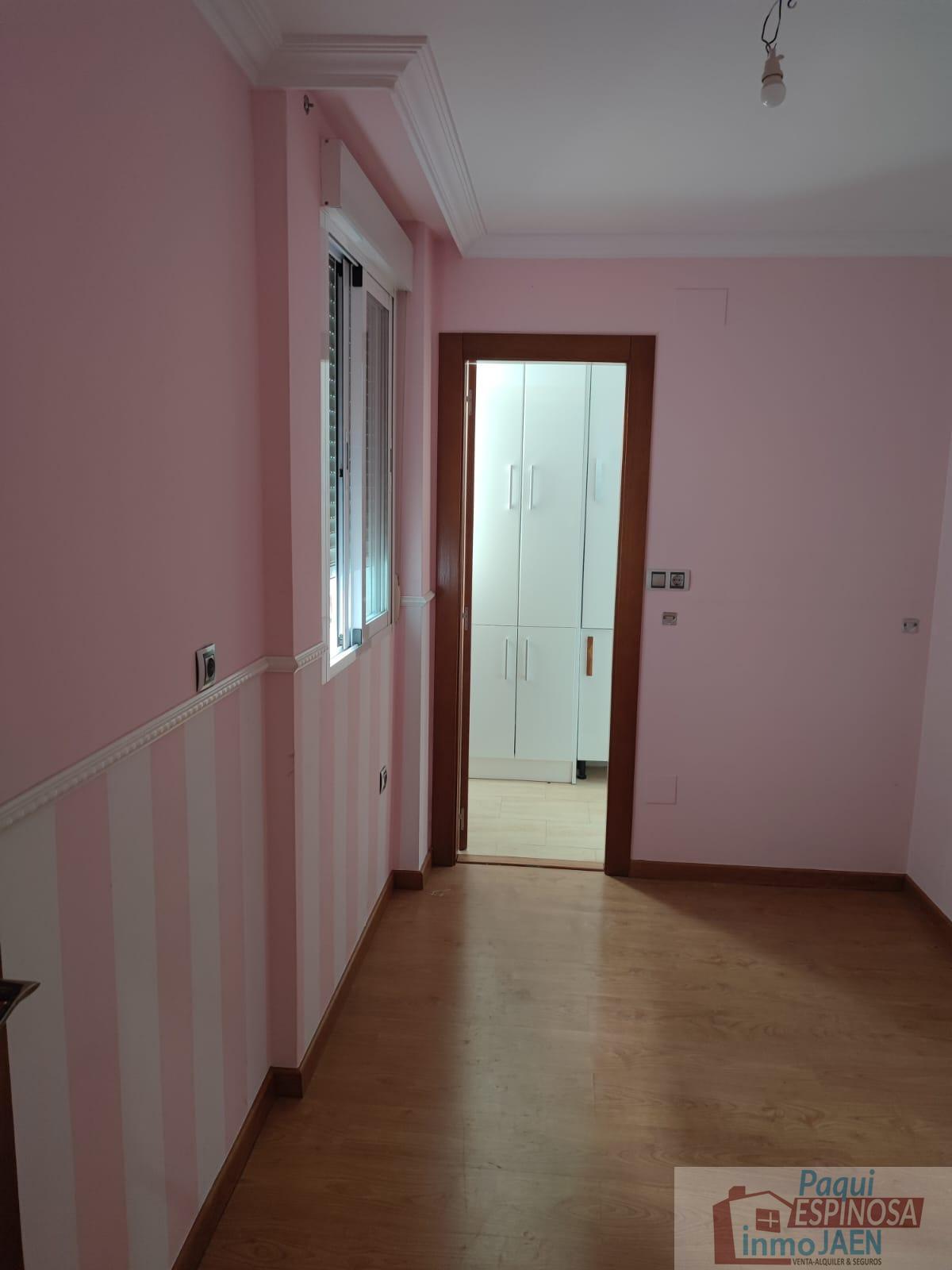 For sale of flat in Torredonjimeno