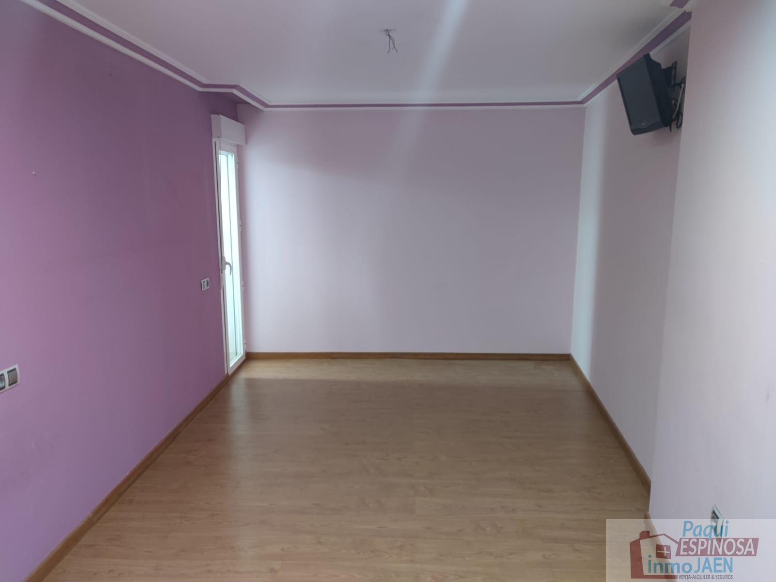 For sale of flat in Torredonjimeno