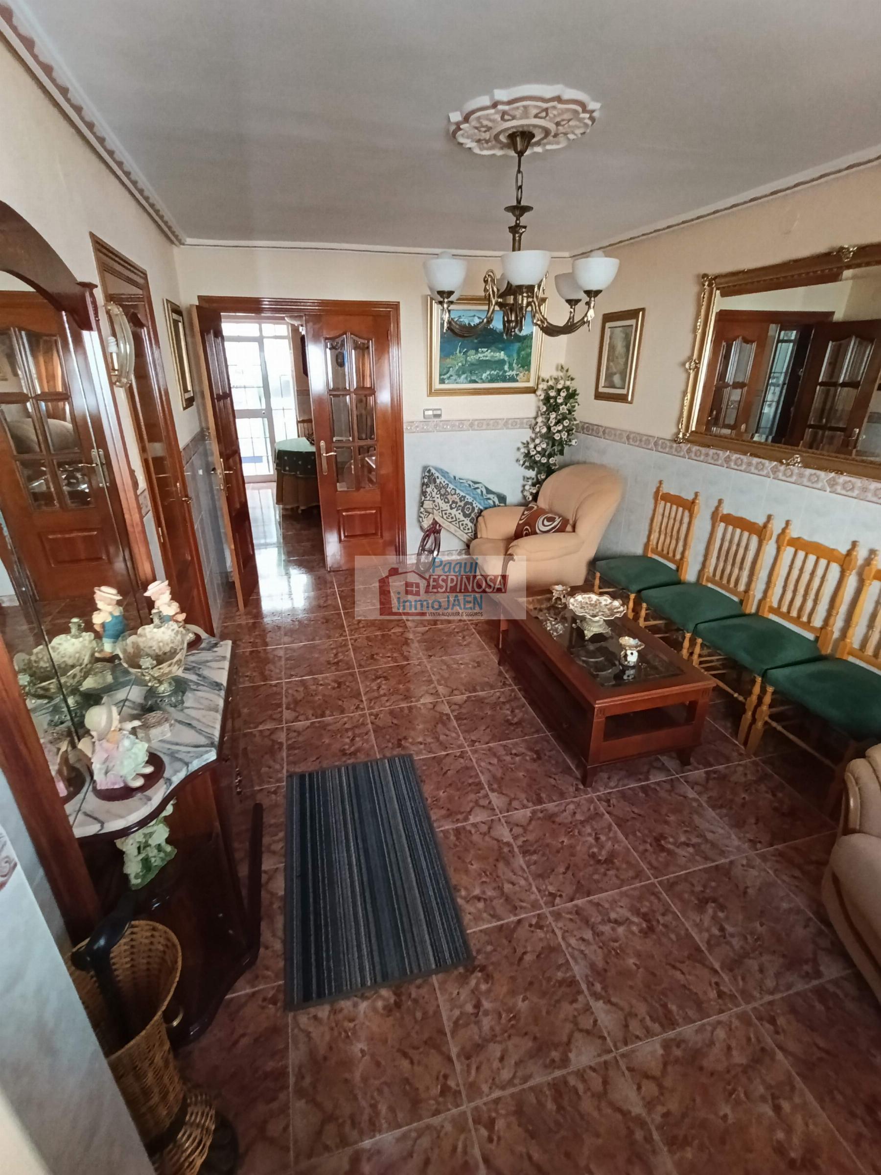 Venta de casa en Torredonjimeno