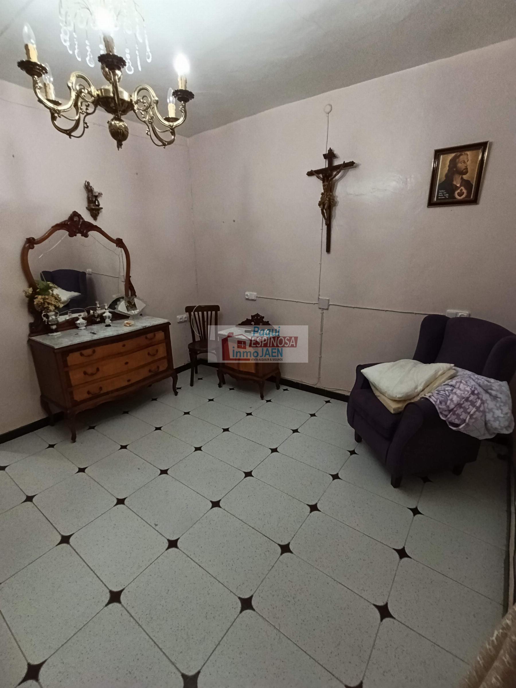 Venta de casa en Torredonjimeno