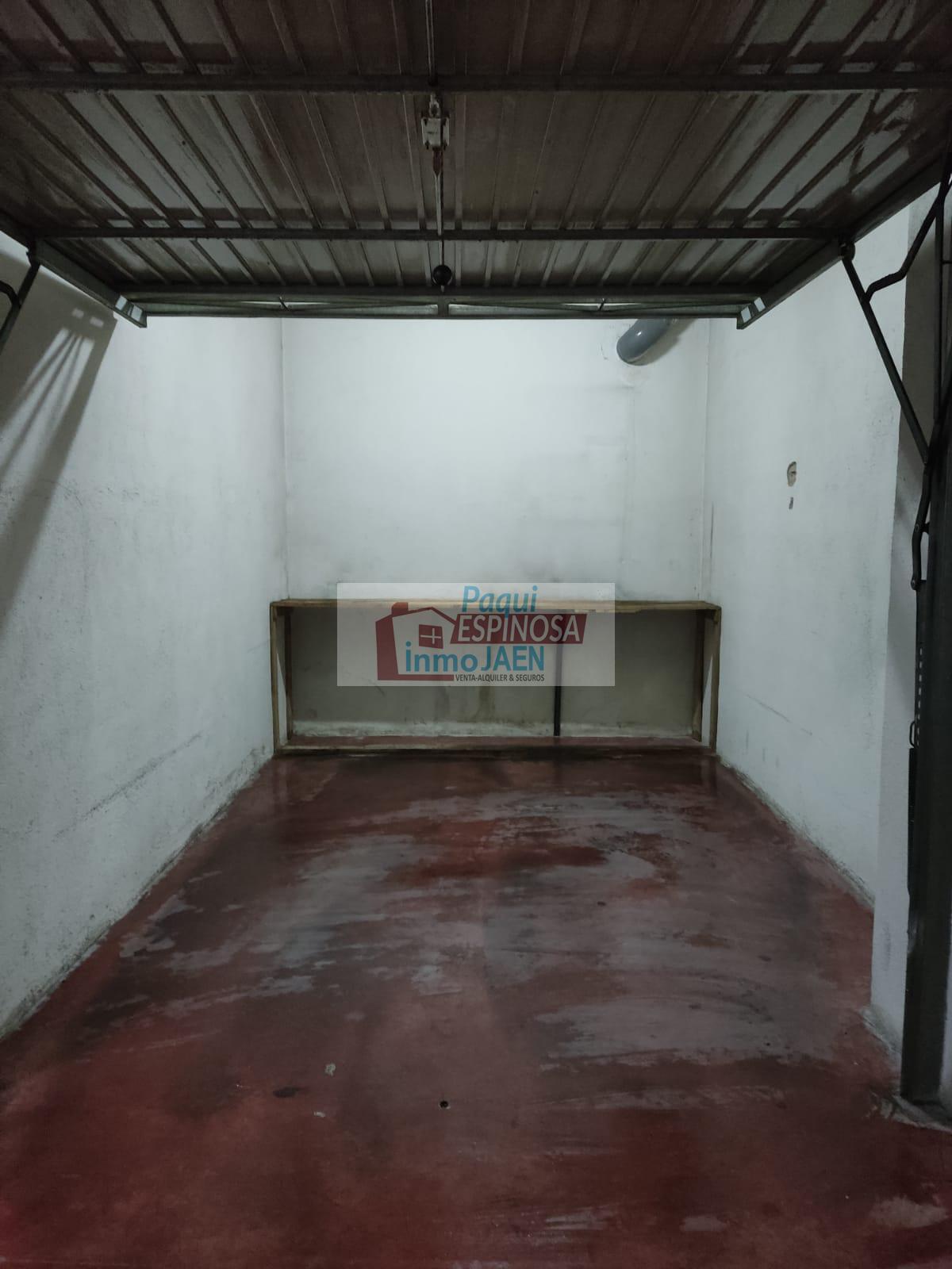 Venta de garaje en Torredonjimeno