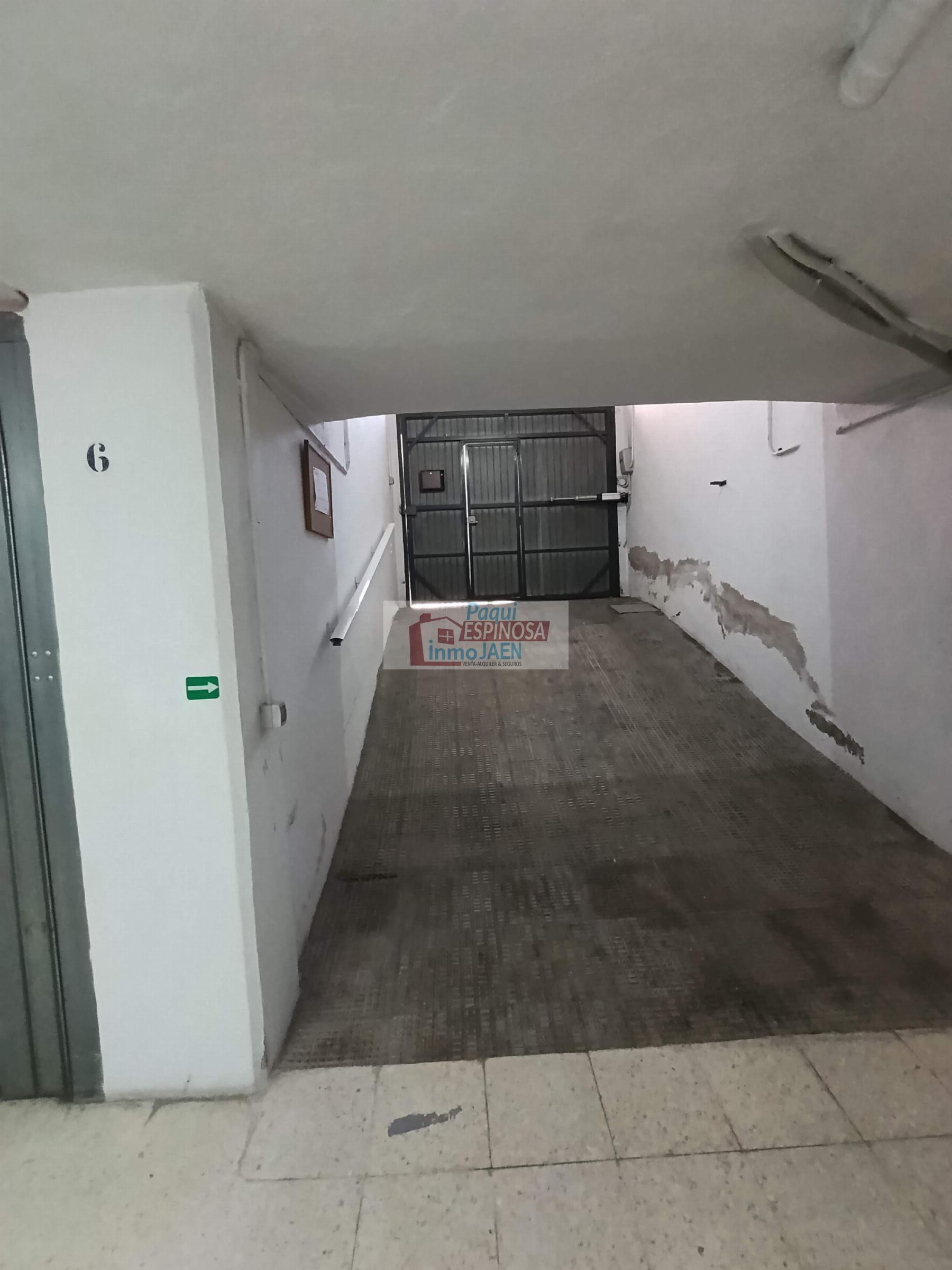 Venta de garaje en Torredonjimeno