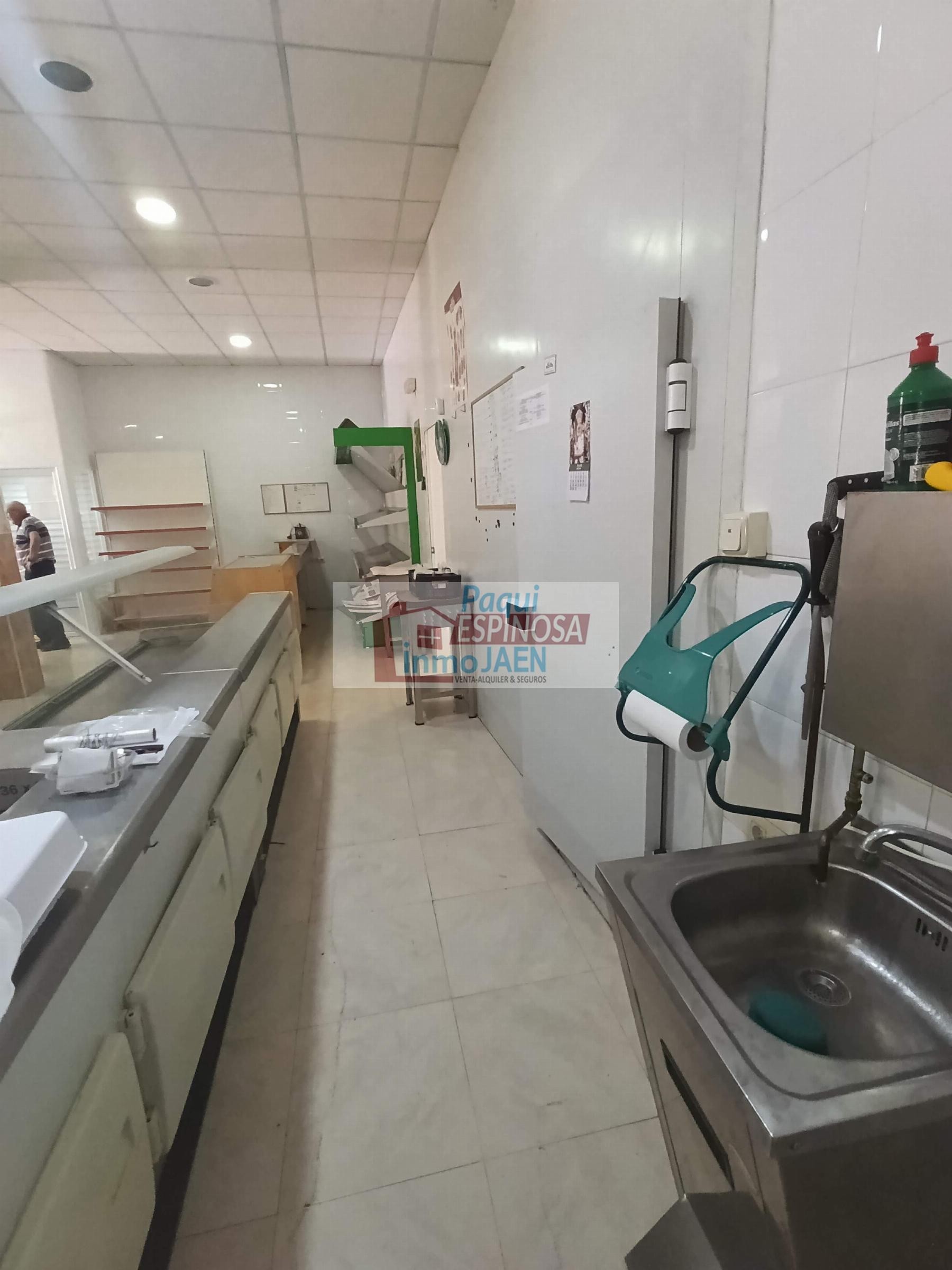 Venta de local en Jamilena